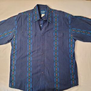 Wrangler Men's Multicolor Striped Button Down Shirt